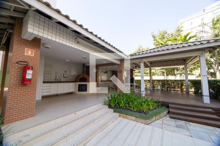 Apartamento à venda com 97m², 3 quartos e 2 vagas Apartamento à venda com 97m², 3 quartos e 2 vagasÁrea comum - Churrasqueira