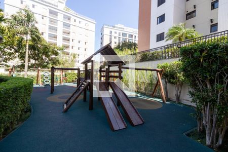 Apartamento à venda com 97m², 3 quartos e 2 vagas Apartamento à venda com 97m², 3 quartos e 2 vagasÁrea Comum - Playground