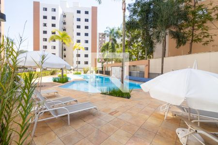 Apartamento à venda com 97m², 3 quartos e 2 vagas Apartamento à venda com 97m², 3 quartos e 2 vagasÁrea comum - Piscina