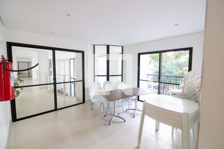 Apartamento à venda com 97m², 3 quartos e 2 vagas Apartamento à venda com 97m², 3 quartos e 2 vagasÁrea comum - Salão de festas