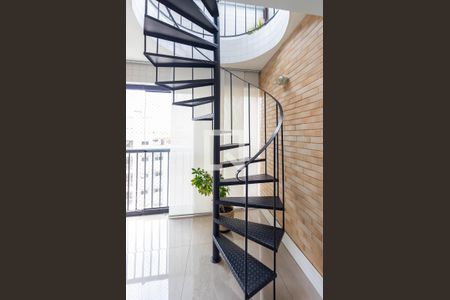 Escada de apartamento à venda com 3 quartos, 144m² em Cidade São Francisco, São Paulo