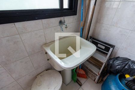 Detalhe da área de serviço de apartamento para alugar com 1 quarto, 50m² em Guilhermina, Praia Grande