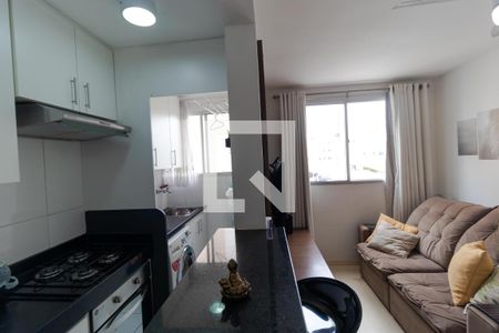 Salas de apartamento à venda com 2 quartos, 47m² em Vila Trinta E Um de Março, Campinas