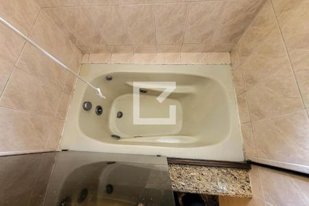 Casa à venda com 228m², 3 quartos e 3 vagas Casa à venda com 228m², 3 quartos e 3 vagasBanheiro Quarto 3 - Suíte