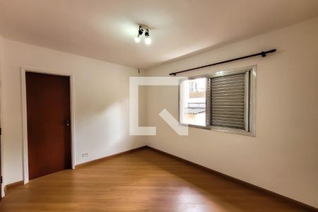 Casa à venda com 228m², 3 quartos e 3 vagas Casa à venda com 228m², 3 quartos e 3 vagasQuarto 3 - Suíte