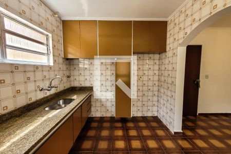 Casa à venda com 228m², 3 quartos e 3 vagas Casa à venda com 228m², 3 quartos e 3 vagasCopa