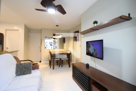 Sala de apartamento para alugar com 2 quartos, 64m² em Pechincha, Rio de Janeiro