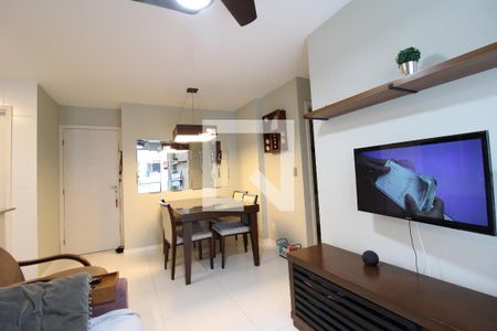 Sala de apartamento para alugar com 2 quartos, 64m² em Pechincha, Rio de Janeiro