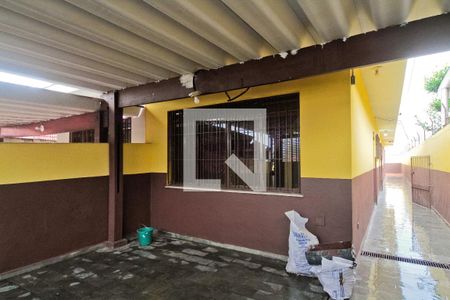 Garagem de casa para alugar com 2 quartos, 150m² em Jardim Mangalot, São Paulo