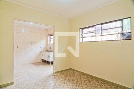 Cozinha de casa para alugar com 2 quartos, 150m² em Jardim Mangalot, São Paulo