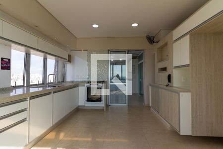 Apartamento à venda com 115m², 3 quartos e 2 vagasCozinha