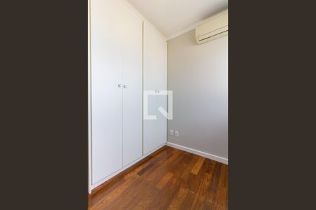 Apartamento à venda com 115m², 3 quartos e 2 vagasQuarto 3