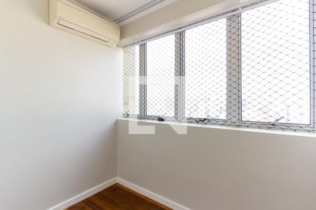 Apartamento à venda com 115m², 3 quartos e 2 vagasQuarto 3
