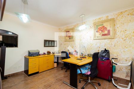 Casa à venda com 250m², 3 quartos e 4 vagas Casa à venda com 250m², 3 quartos e 4 vagasEscritório