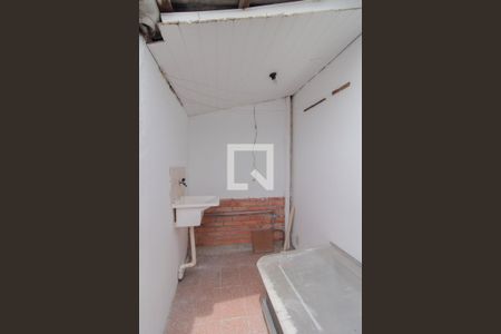 Casa de condomínio à venda com 40m², 2 quartos e 1 vagaÁrea de Serviço