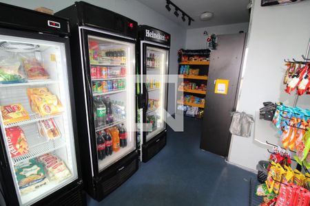 Apartamento para alugar com 73m², 3 quartos e 1 vagaMarket