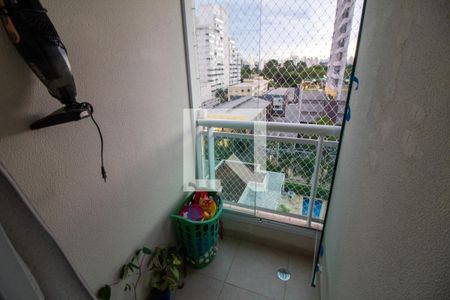 Apartamento para alugar com 70m², 2 quartos e 1 vaga Apartamento para alugar com 70m², 2 quartos e 1 vagaSacada do quarto 2