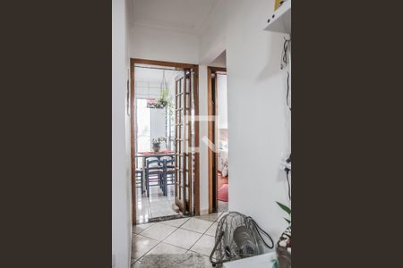 Corredor de apartamento à venda com 2 quartos, 70m² em Vila Clarice, Santo André
