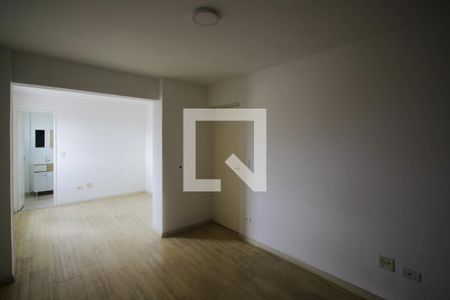 Suíte de apartamento para alugar com 2 quartos, 75m² em Vila Bandeirantes, São Paulo