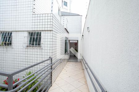 Apartamento para alugar com 47m², 2 quartos e 2 vagasEntrada