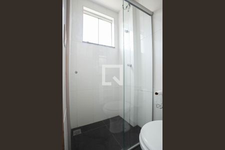 Apartamento para alugar com 47m², 2 quartos e 2 vagasBanheiro da suíte 