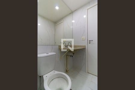 Banheiro de apartamento para alugar com 0 quarto, 35m² em Vila Gomes Cardim, São Paulo