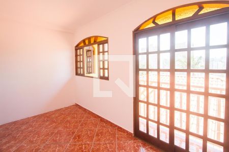 Quarto 1 de casa para alugar com 2 quartos, 110m² em Vila das Belezas, São Paulo