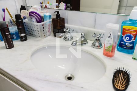 Apartamento para alugar com 80m², 3 quartos e 2 vagasBanheiro da Suíte 3 Pia