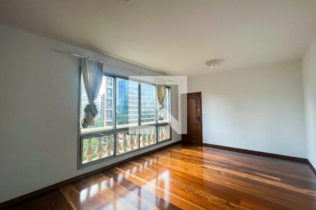 Sala de apartamento para alugar com 3 quartos, 120m² em Vila Olímpia, São Paulo
