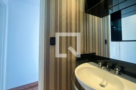 Lavabo de apartamento para alugar com 3 quartos, 120m² em Vila Olímpia, São Paulo