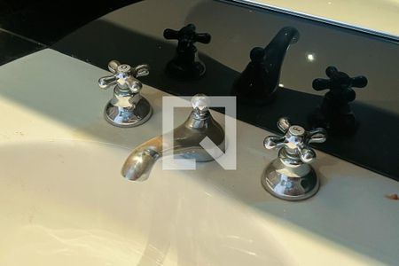 Lavabo de apartamento para alugar com 3 quartos, 120m² em Vila Olímpia, São Paulo