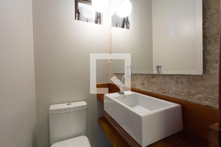 Lavabo de apartamento para alugar com 3 quartos, 120m² em Vila Uberabinha, São Paulo