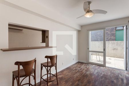 Sala de apartamento à venda com 1 quarto, 52m² em Jardim do Salso, Porto Alegre