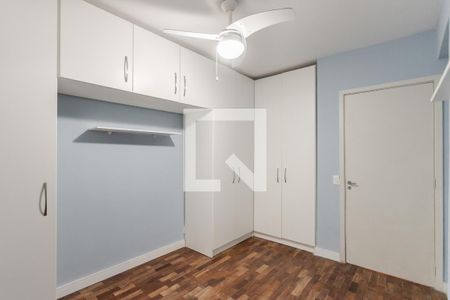 Quarto de apartamento à venda com 1 quarto, 52m² em Jardim do Salso, Porto Alegre