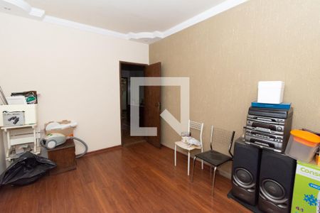 Sala 1 de casa à venda com 3 quartos, 220m² em Milionários (barreiro), Belo Horizonte