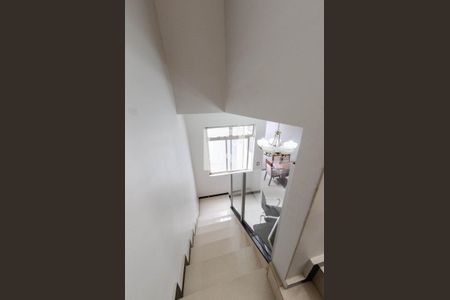 Apartamento à venda com 146m², 3 quartos e 1 vagaEscada