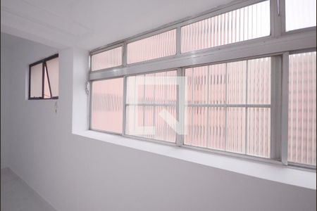 Apartamento à venda com 60m², 3 quartos e 1 vagaÁrea de Serviço