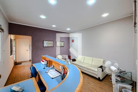 Sala de casa à venda com 4 quartos, 150m² em Cambuci, São Paulo