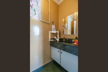 Lavabo de casa de condomínio à venda com 5 quartos, 280m² em Alphaville Residencial Dois, Barueri