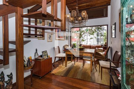 Sala de apartamento à venda com 3 quartos, 150m² em Santana, Porto Alegre