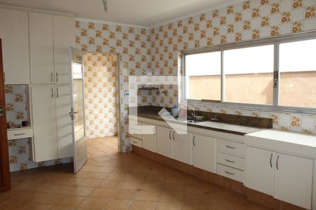 Casa à venda com 290m², 3 quartos e 6 vagasCOZINHA