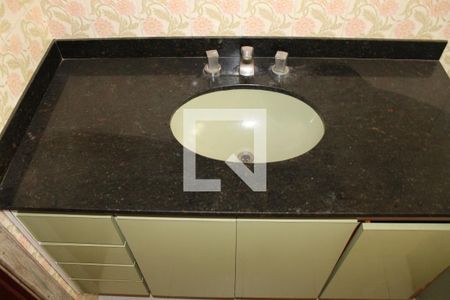 Casa à venda com 290m², 3 quartos e 6 vagasBANHEIRO