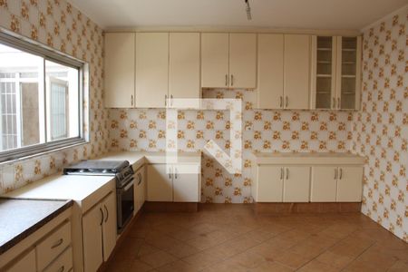 Casa à venda com 290m², 3 quartos e 6 vagasCOZINHA