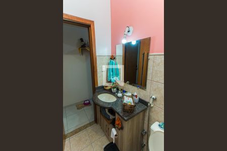 Casa à venda com 127m², 3 quartos e 2 vagasBanheiro