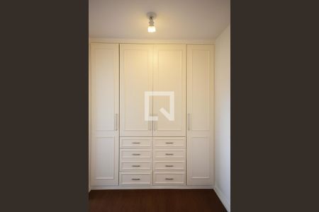 Apartamento para alugar com 200m², 2 quartos e 3 vagasArmário da suíte 2