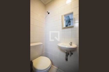 Apartamento para alugar com 200m², 2 quartos e 3 vagasBanheiro de Serviço