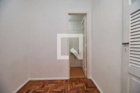Apartamento para alugar com 71m², 2 quartos e 1 vaga Apartamento para alugar com 71m², 2 quartos e 1 vagaQuarto de Serviço