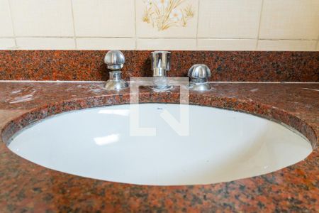 Apartamento à venda com 70m², 2 quartos e 1 vaga Apartamento à venda com 70m², 2 quartos e 1 vagaBanheiro Detalhe