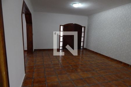 Casa para alugar com 250m², 3 quartos e 4 vagasSala