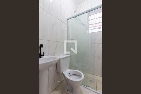 Casa para alugar com 80m², 2 quartos e 1 vaga Casa para alugar com 80m², 2 quartos e 1 vagaBanheiro